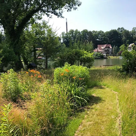 Mit Wasserzugang *